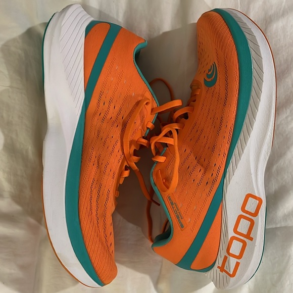Topo Men’s Specter Running Shoe (size 10.5, Orange/Seafoam), basically NWOT - Picture 3 of 6